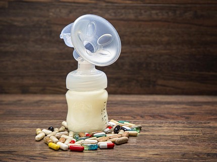 3 Aturan Mencampur Obat dengan ASI Perah