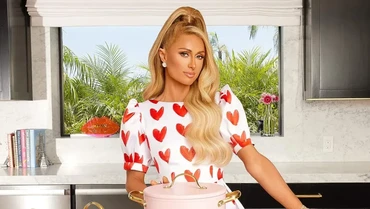 img-title Reaksi Paris Hilton Usai Fisik Anak Pertama Dicibir Netizen