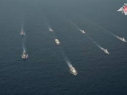 Momen Angkatan Laut China-Rusia Gelar Latihan Militer Gabungan