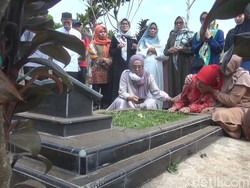 Tangis dan Misteri Selimuti 2 Tahun Kasus Pembunuhan Ibu-Anak Subang