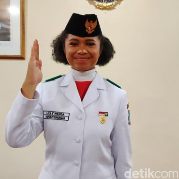 Terpopuler: Profil Lilly Indiani Pembawa Baki vs Anak Dian Sastro Jadi Paskibraka