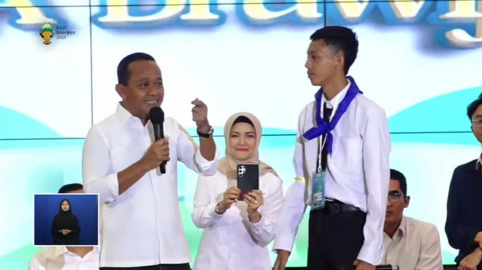 Berani Bertanya ke Menteri, 3 Maba UB Ini Malah Dapat Rezeki Nomplok, Apa Saja?