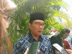 RK Usai Rapat Bareng Luhut: Polusi Udara 75% dari Kendaraan Bermotor, 25% PLTU
