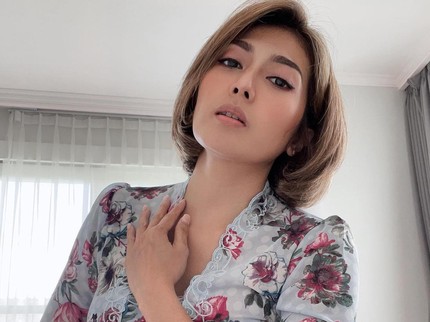 Kabar Terbaru Yenny AFI, Dahulu Penyanyi Kini Jadi Tukang Rujak di Bali