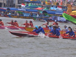 Lomba Perahu Bidar, Festival 17 Agustus di Palembang