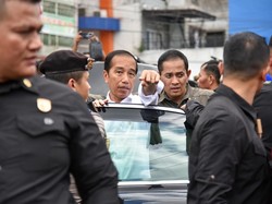 Jokowi ke Pasar di Sumut, Pedagang Ngaku Harga Cabai Turun Jadi Rp 60 Ribu