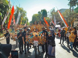 Hadiri Lomba Sepeda Hias, Bupati Sumenep Cak Fauzi Terkenang Masa Kecil