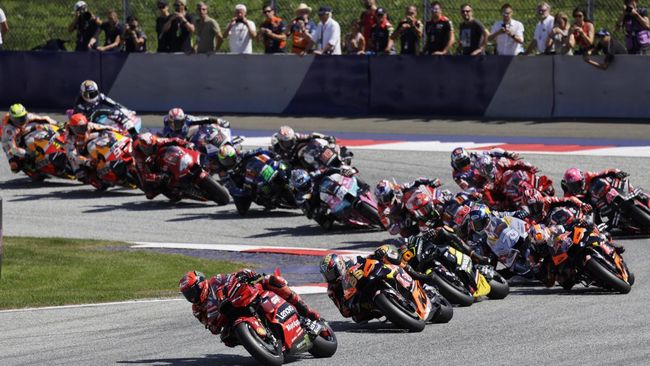 Bagnaia Juara dan Bezzecchi Ketiga, Rossi Girang