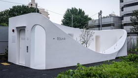FOTO: Ragam Bentuk Toilet Unik di Jepang