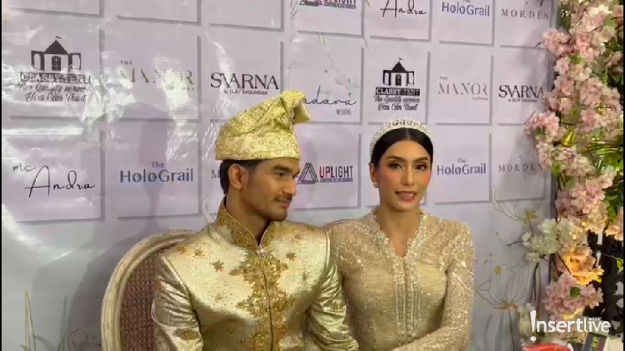 Tengku Tezi dan Tyas Mirasih