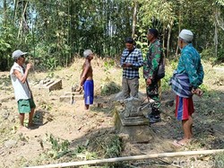 Heboh 2 Makam di Jember Dibongkar Orang Tak Dikenal
