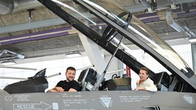 Kenapa AS Sempat Khawatir Mau Kirim Jet F-16 ke Ukraina?