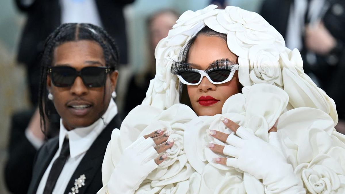 A$AP Rocky Bocorkan Rihanna Sibuk Garap Album Baru