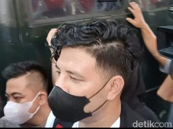 Tak Ditemani Irish Bella Saat Sidang, Ammar Zoni Bilang Begini