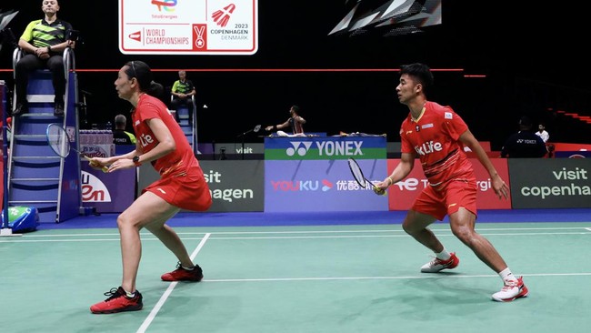 Dejan Ferdinansyah/Gloria Emanuelle Widjaja lolos ke babak perempat final Hylo Open 2023 usai kalahkan Presley Smith/Allison Lee di Saarlandhalle, Kamis (2/11).
