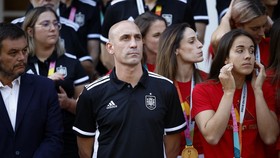 Luis Rubiales Akhirnya Minta Maaf Cium Bibir Jennifer Hermoso