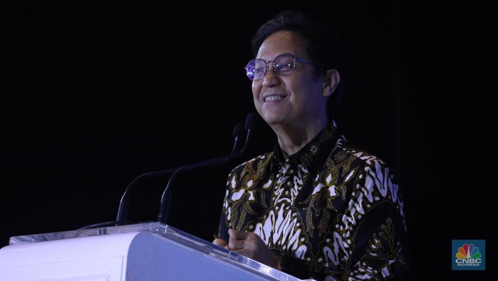 Menteri Kesehatan Budi Gunadi Sadikin dalam acara Collaboration For Innovation Tech Confrence di Sopo del Tower, Jakarta, Selasa (22/8/2023). (CNBC Indonesia/Tri Susilo)
