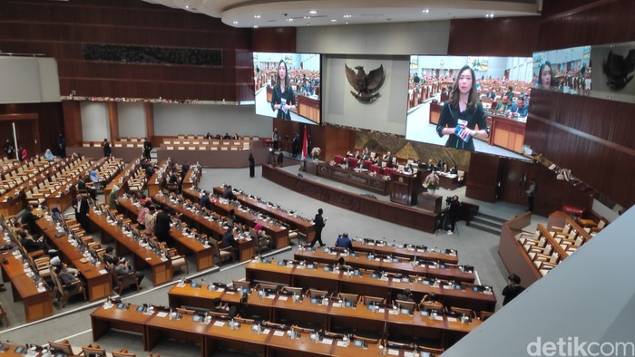 Rapat RUU APBN 2024 di Gedung DPR RI. (Matius Alfons/detikcom). Rapat RUU APBN 2024 di Gedung DPR RI. (Matius Alfons/detikcom).