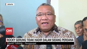 VIDEO: Rocky Gerung Tak Hadir Sidang Perdana Gugatan Menghina Presiden