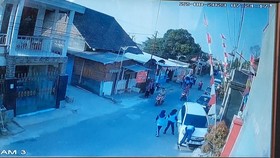 VIDEO: Injak Gas Bukan Rem, Guru di Boyolali Tabrak Murid