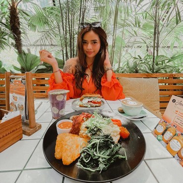 Ini Alasan DJ Verny Hasan Tantang Denny Sumargo Tes DNA Lagi