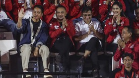 Giring Minta Maaf ke Gibran Usai Aksi Kader Pakaikan Jaket PSI