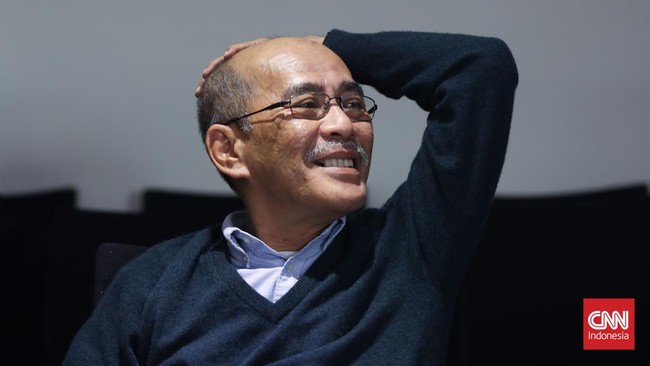 Ekonom Senior Faisal Basri menyebutkan banyak menteri di Kabinet Indonesia Maju yang sudah tak nyaman membantu Jokowi karena sudah banyak tabrak aturan.