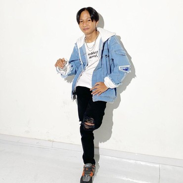 Nonton Langsung Timnas Indonesia di Arab Saudi, Fajar Sadboy Ternyata Sempatkan Umrah