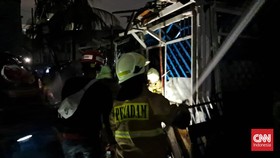 Kebakaran di Kebon Jahe Gambir Mulai Padam, 84 Personel Dikerahkan