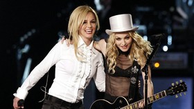 Madonna Ingin Gandeng Britney Spears untuk Manggung Bareng di Tur