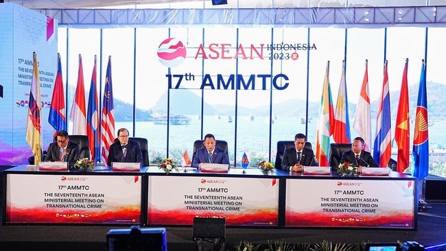 Kapolri Jenderal Listyo Sigit menyatakan 3 usulan deklarasi penindakan kejahatan lintas-negara yang diajukan Indonesia disetujui seluruh negara ASEAN.
