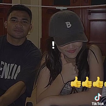 Liburan ke Disneyland, Ini 7 Potret Asnawi Atlet Bola yang Dekat dengan Fuji