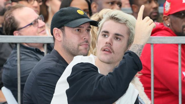 Untuk pertama kalinya dalam 16 tahun terakhi, Justin Bieber disebut siapkan album baru tanpa campur tangan manajernya, Scooter Braun.