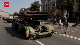 VIDEO: Peringati Hari Kemerdekaan, Ukraina Pamerkan Tank Rusia Hancur