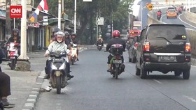 VIDEO: Pemotor Masih Nekat Lawan Arah di Lenteng Agung