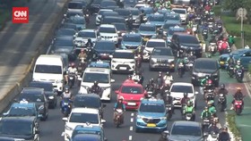 VIDEO: 3 Hari ASN Pemprov DKI WFH, Jalan Thamrin-Sudirman Masih Macet
