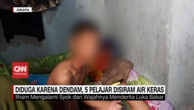 VIDEO: Diduga Karena Dendam, 5 Pelajar Disiram Air Keras