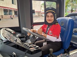Mengenal Ana, Gadis 22 Tahun Memilih Jadi Sopir Bus Trans Banyumas