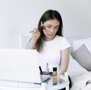 BeauPicks: 5 Rekomendasi Blush On Berwarna Merah Cherry yang Wajib Kamu Punya!