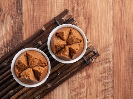 5 Resep Bolu Kukus Gula Merah yang Lembut dan Mekar
