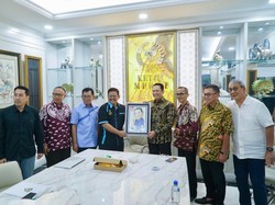 Bamsoet Akan Temui Dubes Belanda untuk Datangkan Mobil Pakubuwono X ke RI