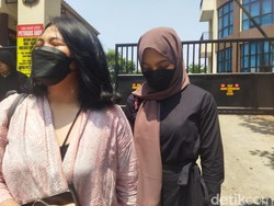 Penampakan Oklin Fia Usai Diperiksa Terkait Konten Jilat Es Krim