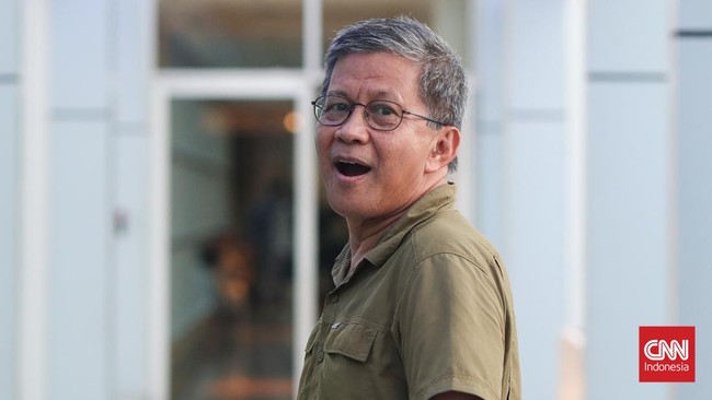 Badan Bantuan Hukum Advokat Rakyat (BBHAR) DPP PDIP resmi mencabut laporan dari Bareskrim Polri terkait ucapan 'Bajingan Tolol' yang diucapkan Rocky Gerung.