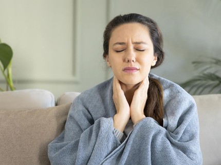 5 Cara Menghilangkan Sakit Tenggorokan Saat Menelan Secara Alami yang Paling Efektif
