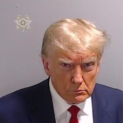 Viral di Medsos, Ini Tampang Cemberut Donald Trump saat Ditahan di Penjara Hanya 20 Menit