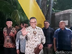 Anies Baswedan Sambangi Kediaman SBY di Cikeas