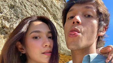 img-title Naufal Samudra Pamer Pacar Baru, Dinda Kirana Diduga Beri Sindiran