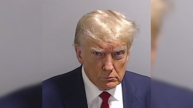 Mantan Presiden AS Donald Trump mengaku upaya batalkan Pemilu 2020 di Georgia merupakan keputusannya.
