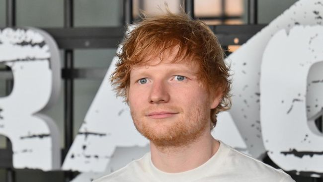 Ed Sheeran memutuskan istirahat dari membuat dan merekam musik baru demi sebuah proyek yang tengah ia kerjakan.