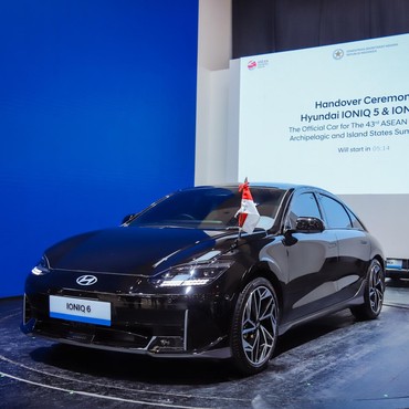 Hyundai Motors Indonesia Serahkan IONIQ 6 dan IONIQ 5 untuk ASEAN Summit ke-43
